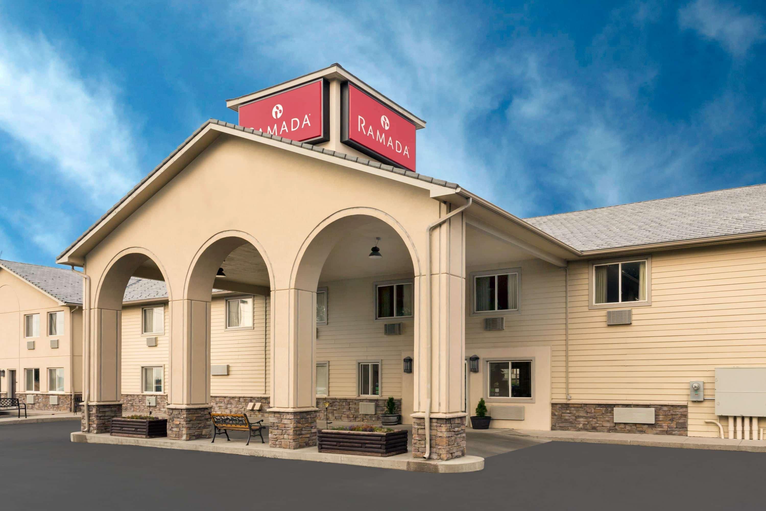 Baymont By Wyndham Bozeman Motel Buitenkant foto