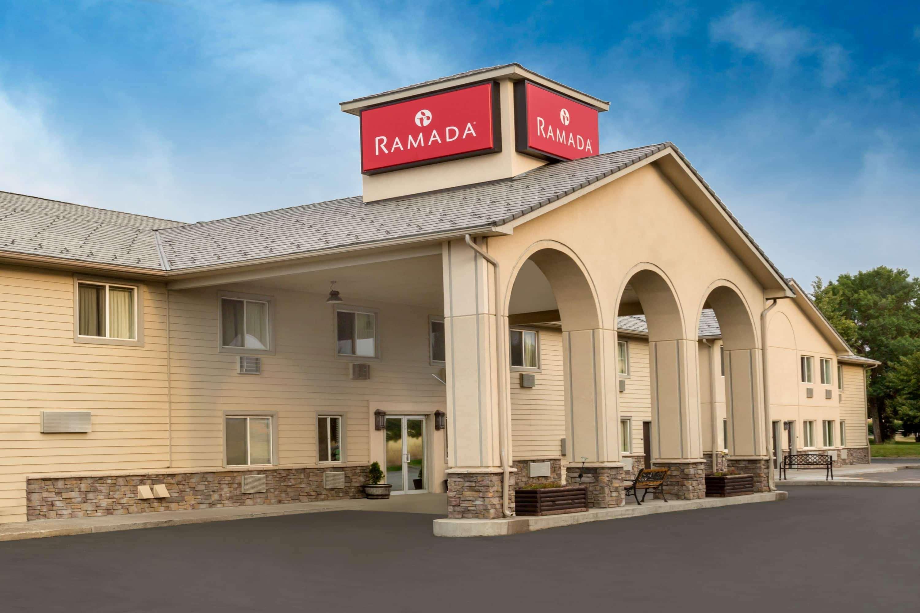 Baymont By Wyndham Bozeman Motel Buitenkant foto