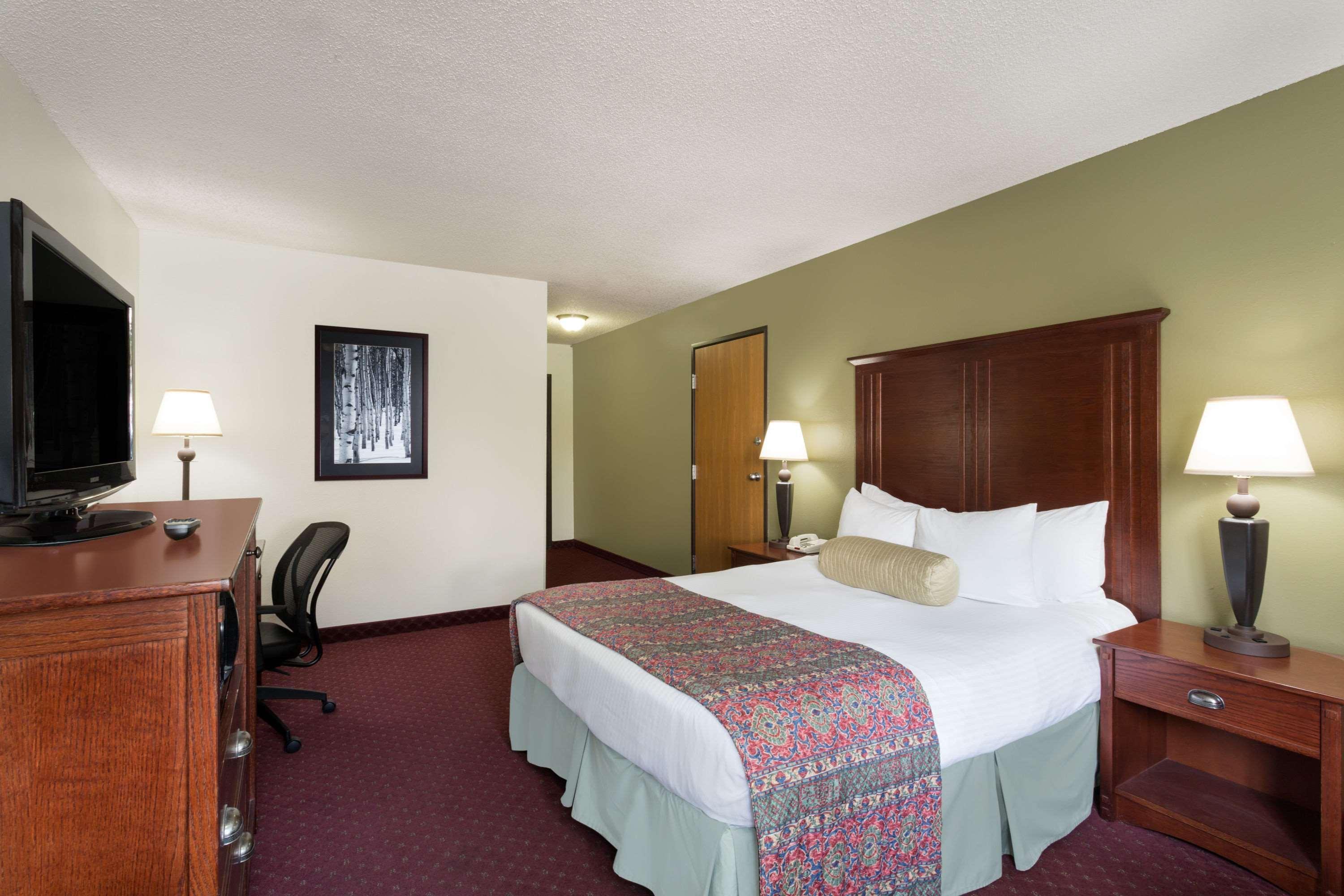Baymont By Wyndham Bozeman Motel Buitenkant foto