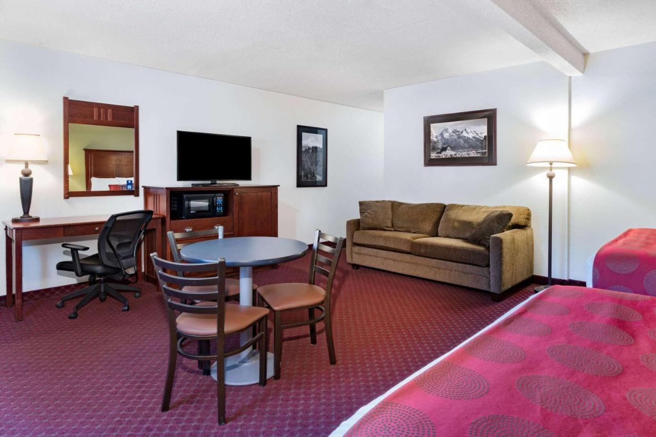 Baymont By Wyndham Bozeman Motel Buitenkant foto